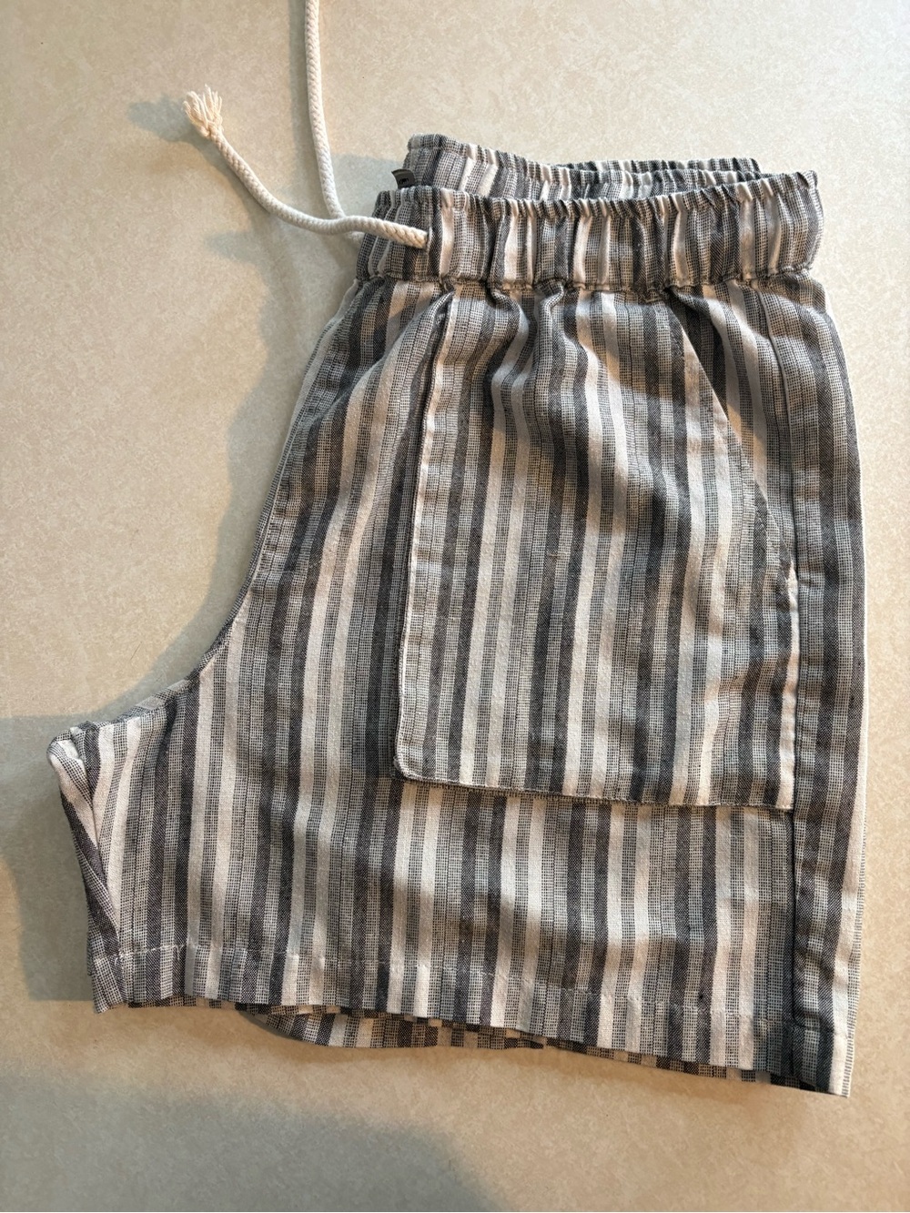 Men's 5” Striped Linen-Blend Shorts